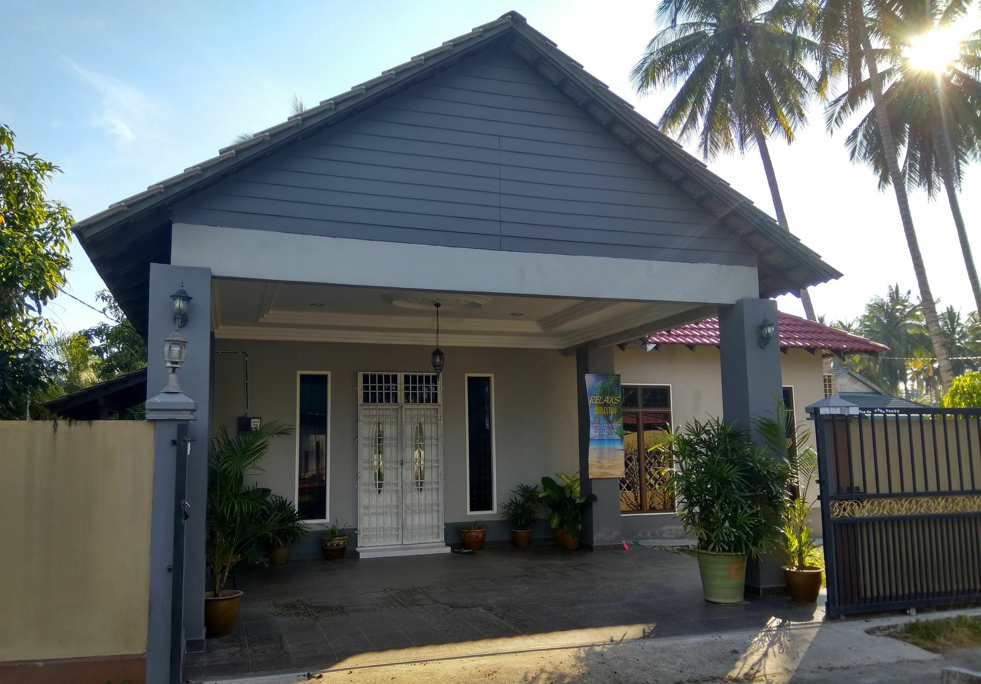 Relaxs Homestay Kota Bharu Buitenkant foto